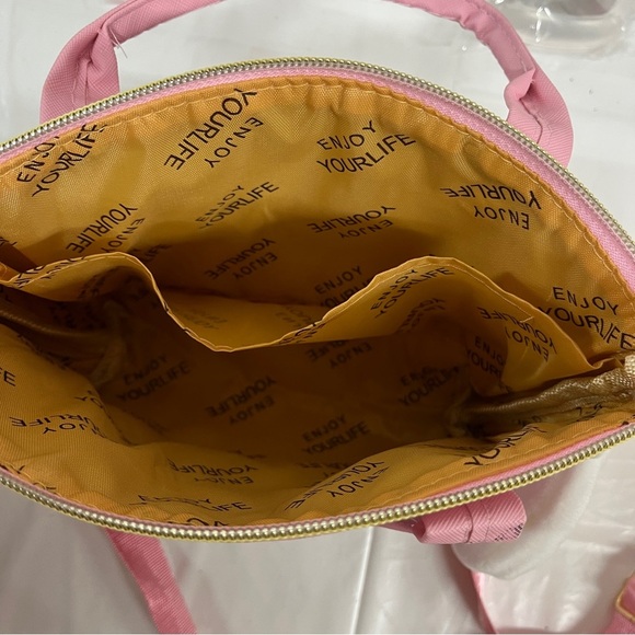 Hello kitty bag and more - Picture 4 of 4